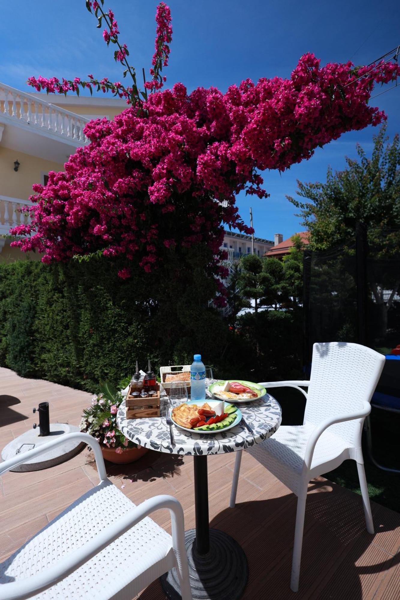 Hotel Lakaj Velipojë Buitenkant foto